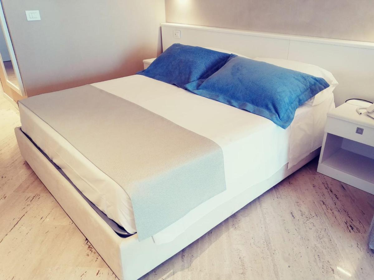 Europa Hotel Васто Экстерьер фото