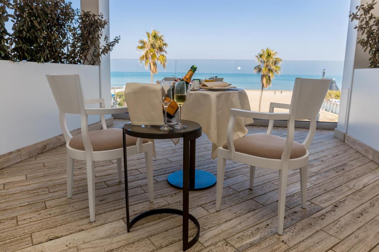 Europa Hotel Васто Экстерьер фото